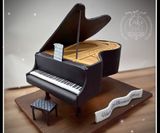 mens grand piano